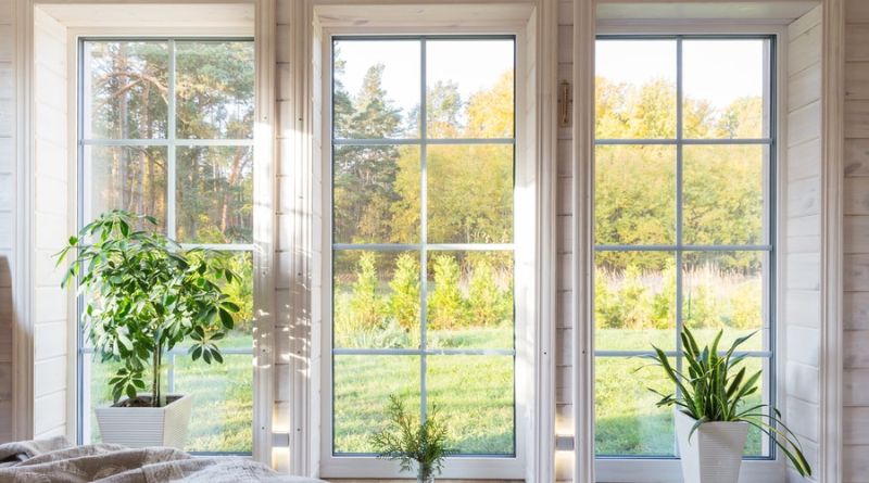 10 Tips on cleaning windows during different weather conditions